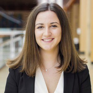 Meet your Posher, Alyssa